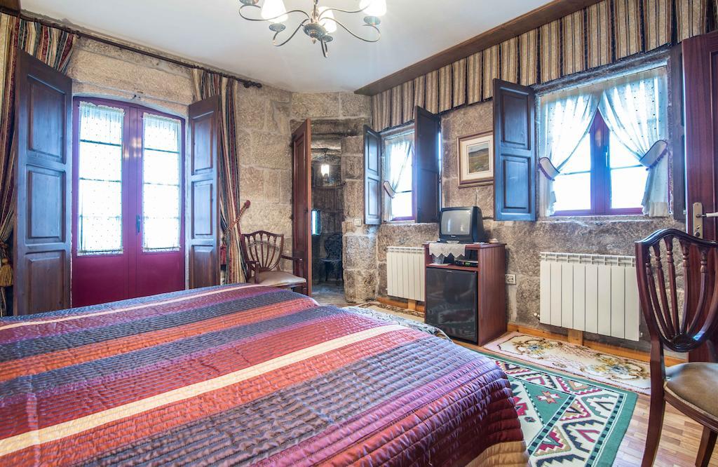 Pazo Da Fraga Hotel Albeos Ruang foto